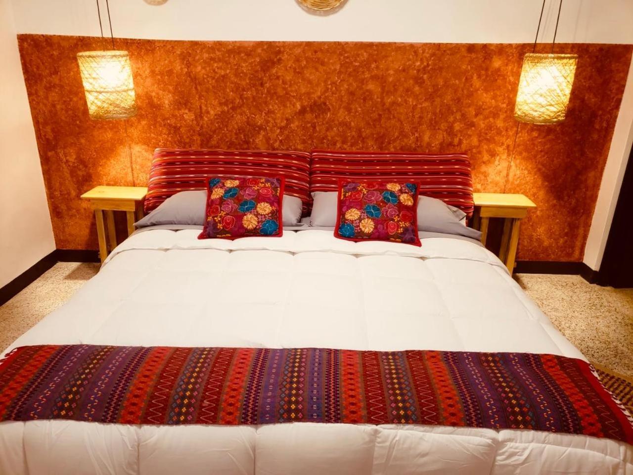 Luna Maya Boutique Hotel Antigua Exterior photo